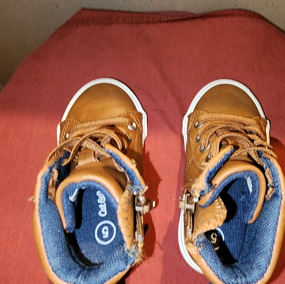 Brown boots - Picture 7 of 7